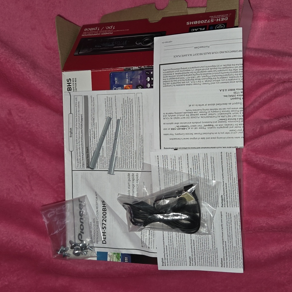 Pioneer DEH-S7200BHS Car Stereo - Black - Picture 9 of 10